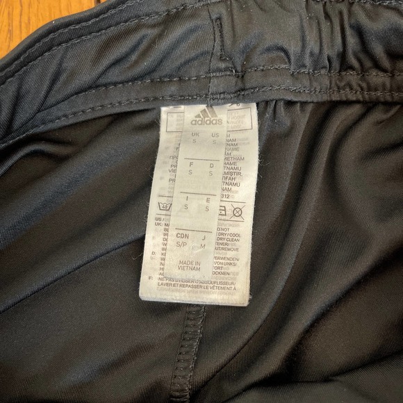 Adidas Classic Shorts Aeroready Men Sz S rarely used - Picture 6 of 7